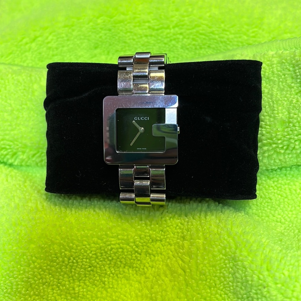 💯% AUTHENTIC GUCCI UNISEX WATCH